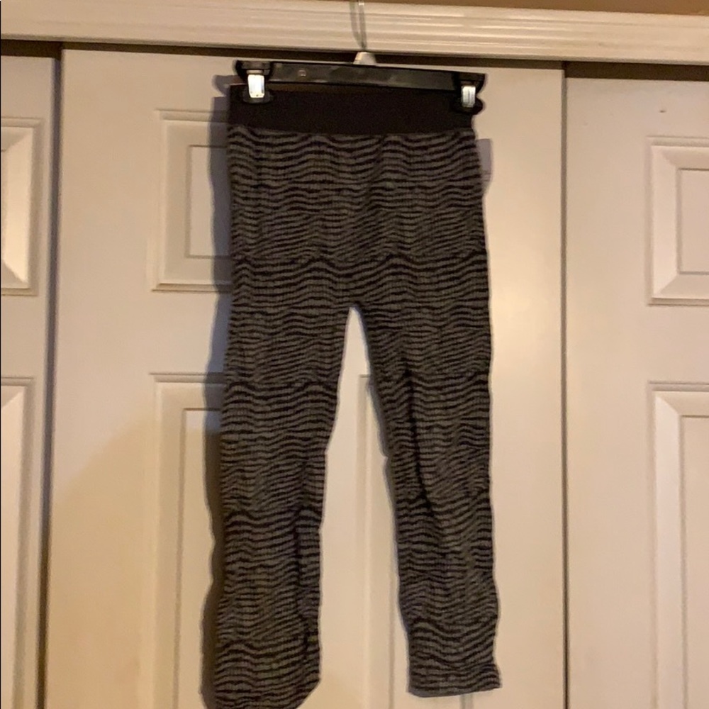 Tees by Tina Capri leggings